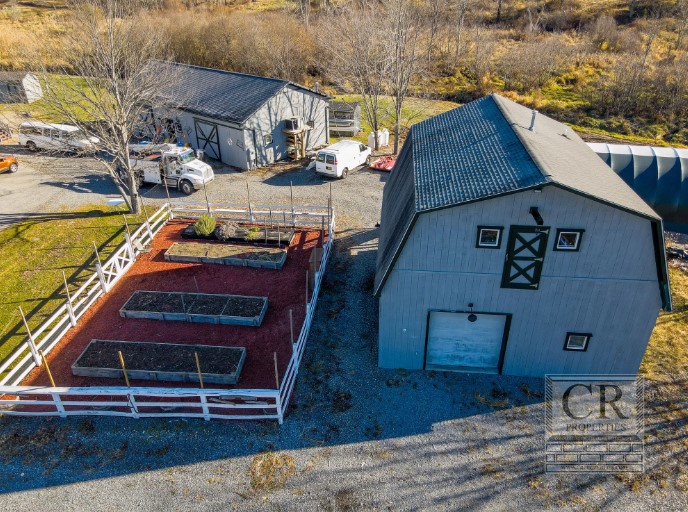 Cottage Business / Maker Space with Mother / Daughter Residence